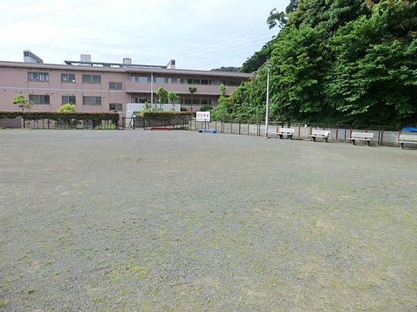 横須賀市ハイランド２丁目の中古一戸建て(粟田2丁目第3公園)