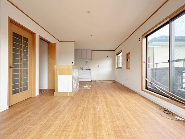 茅ヶ崎市中古戸建2台駐車可2面バルコニー