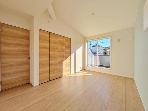 【1号棟】瀬谷区新築戸建2台駐車可和室吹抜