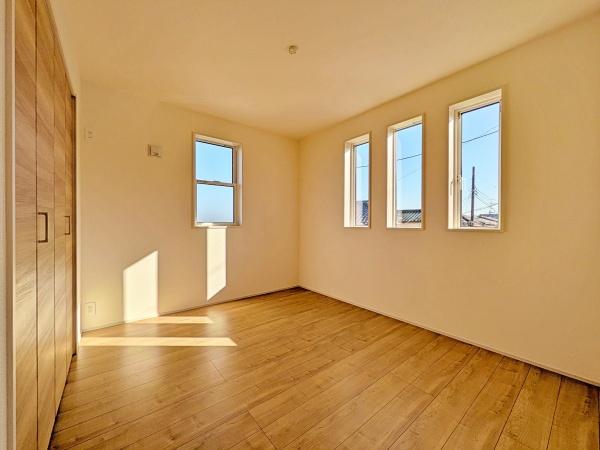 【1号棟】瀬谷区新築戸建2台駐車可和室吹抜