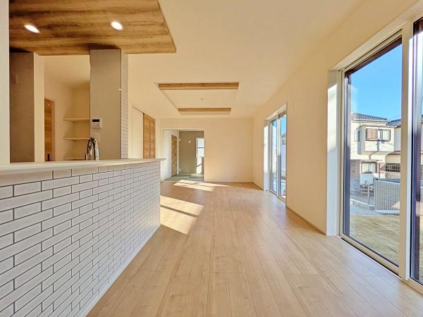 【1号棟】瀬谷区新築戸建2台駐車可和室吹抜