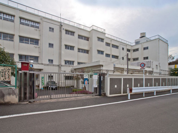 【B号棟】神奈川区新築戸建2台駐車可(横浜市立羽沢小学校)