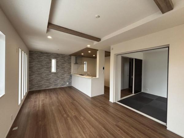 【1号棟】旭区新築戸建2台駐車可吹抜け和室