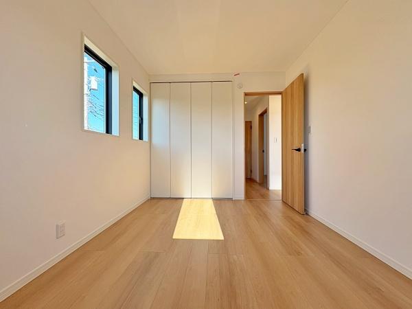 【1号棟】港南区新築戸建WICLDK18帖
