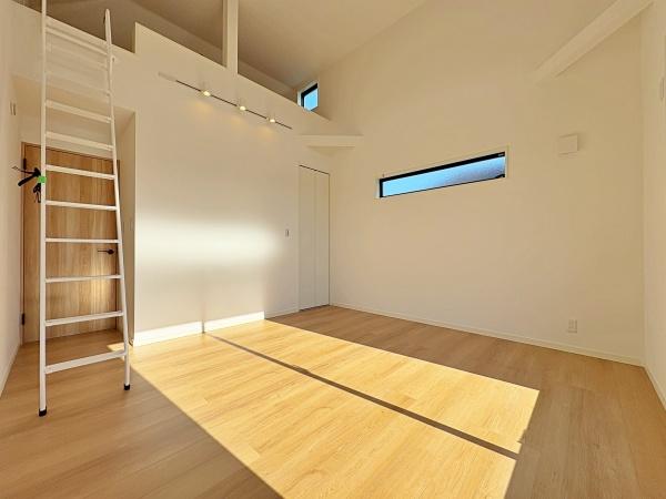 【1号棟】港南区新築戸建WICLDK18帖