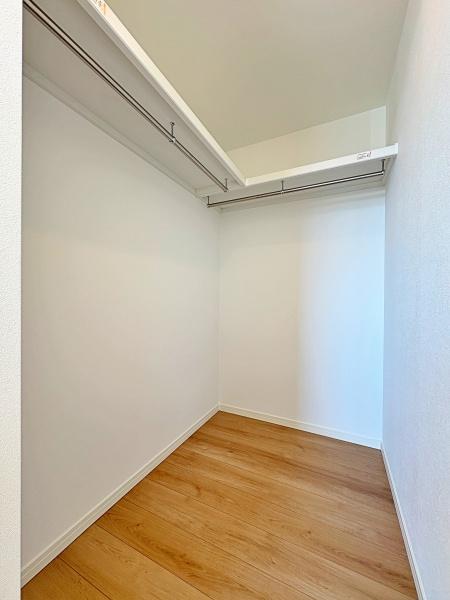 【1号棟】港南区新築戸建WICLDK18帖
