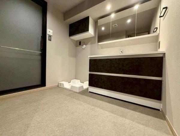 クリオ横浜西口弐番館【駅徒8分WIC】