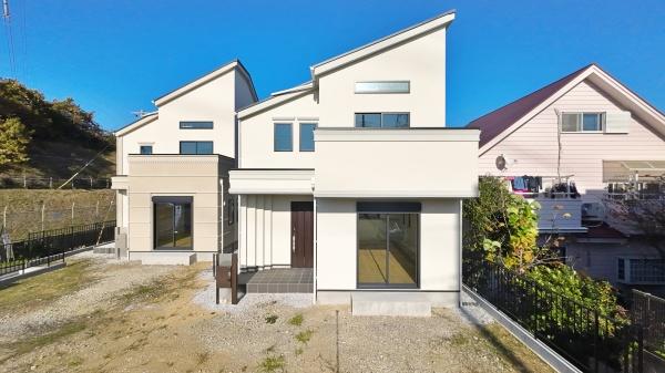 【2号棟】港南区新築戸建WICLDK18帖