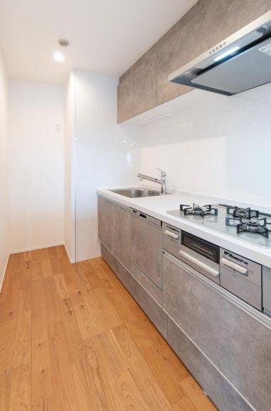 コスモ横浜鶴ヶ峰【徒9分南面バルコニー】