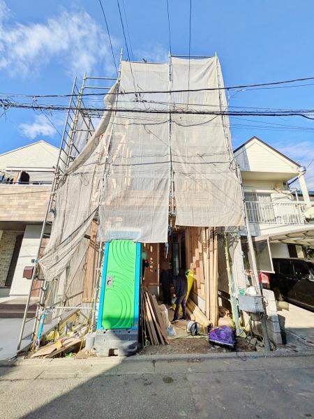 金沢区新築戸建勾配天井ロフト整形地陽当り・通風良好◎