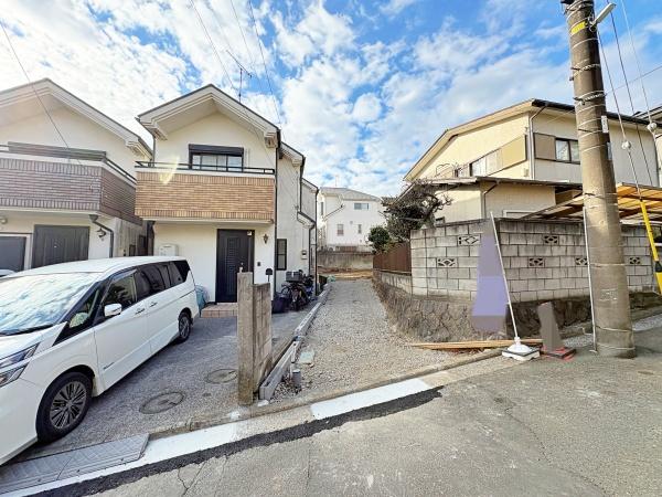 保土ケ谷区新築戸建カースペース2台吹抜広いお庭