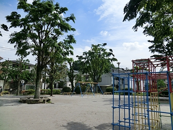 川崎市麻生区上麻生６丁目の中古一戸建て(美山台中公園)