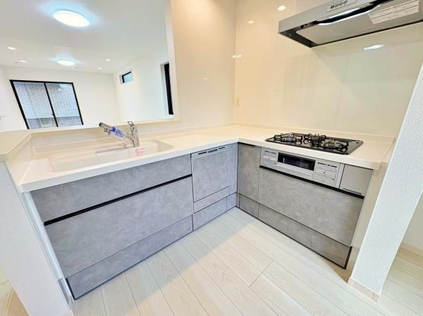 【2号棟】藤沢市新築戸建LDK18帖以上2台駐車可