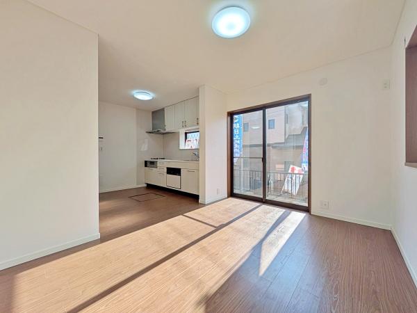 旭区中古戸建南面バルコニー角地