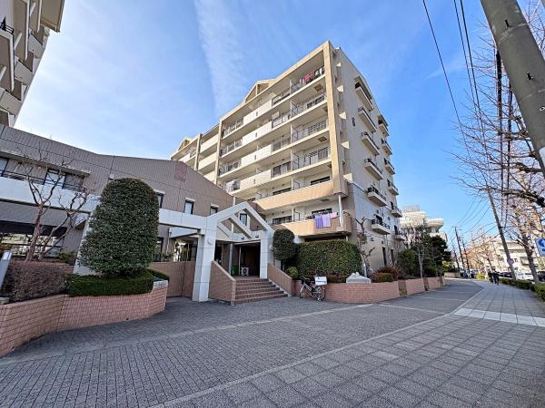 新山下ベイシティ６号棟