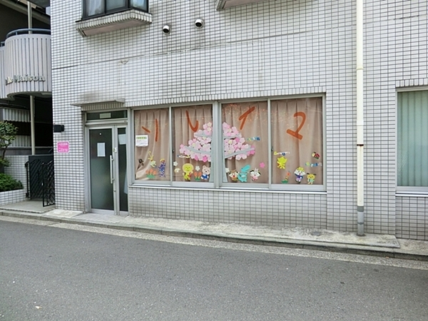 横浜市神奈川区新築戸建　宅配ボックス　ペニンシュラキッチン(ソレイユ保育園)