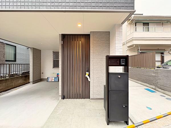 【B号棟】川崎市新築戸建ビルトイン車庫ロフト