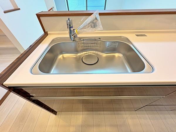 【B号棟】川崎市新築戸建ビルトイン車庫ロフト