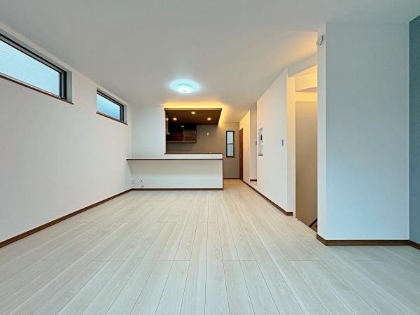 【B号棟】川崎市新築戸建ビルトイン車庫ロフト