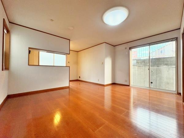 緑区中古戸建各居室収納有オール電化