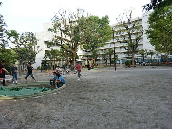 川崎市中原区西加瀬の中古一戸建て(木月八幡公園)
