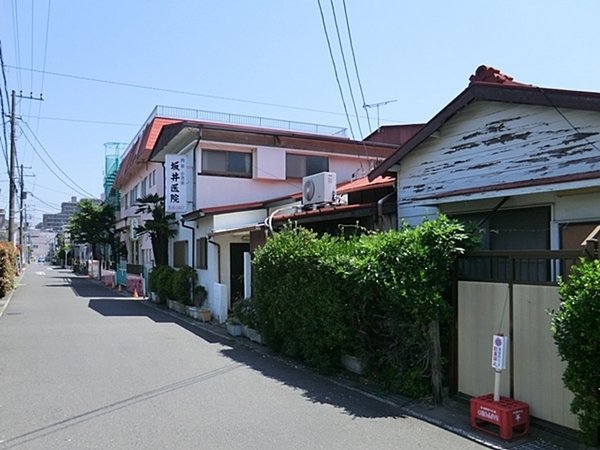 横須賀市新築戸建ルーバルビルトイン車庫(坂井医院)
