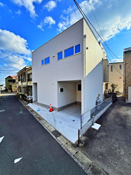 横須賀市新築戸建ルーバルビルトイン車庫