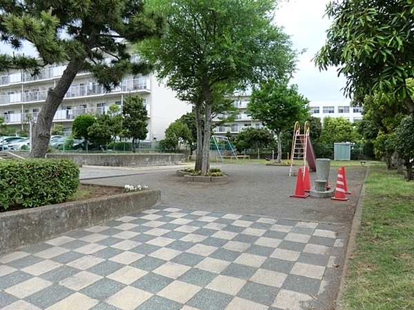 藤沢市新築戸建2台駐車可吹抜けバイクガレージ(浜見山公園)