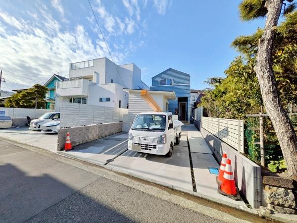 藤沢市新築戸建2台駐車可吹抜けバイクガレージ