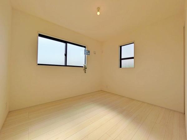 【7号棟】大和市新築戸建2台駐車可LDK18帖2WIC