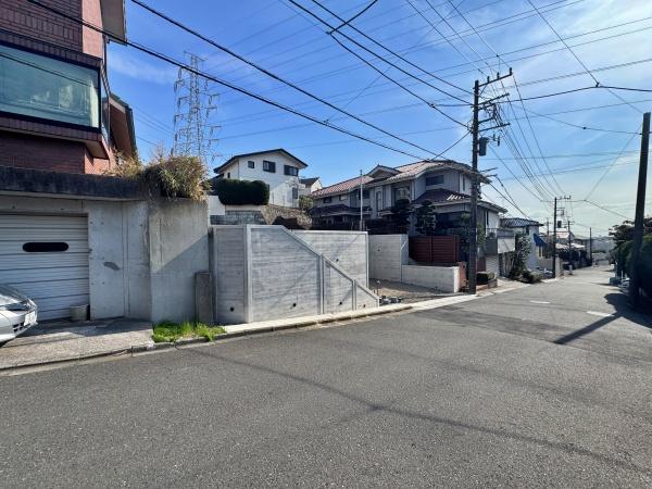 青葉区売地2台駐車可建築条件無し