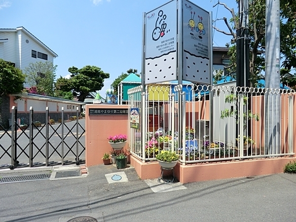 【4号棟】茅ヶ崎市新築戸建駐車場あり吹抜け(湘南やまゆり第二幼稚園)