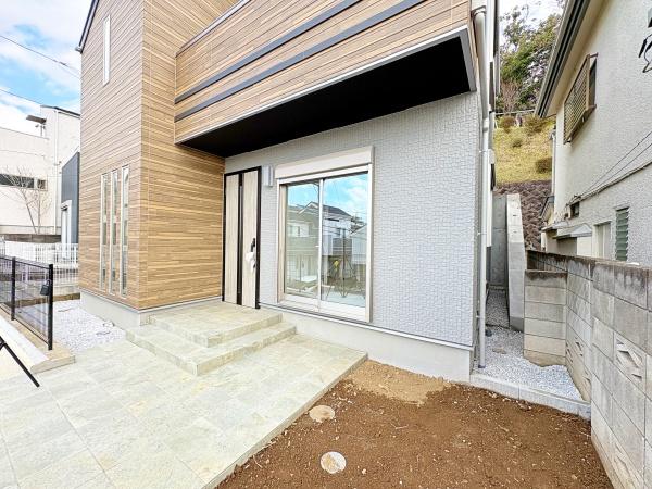 【1号棟】港北区新築戸建LDK18帖以上納戸