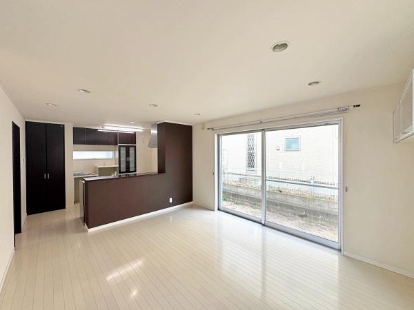 藤沢市鵠沼神明４丁目の中古一戸建て