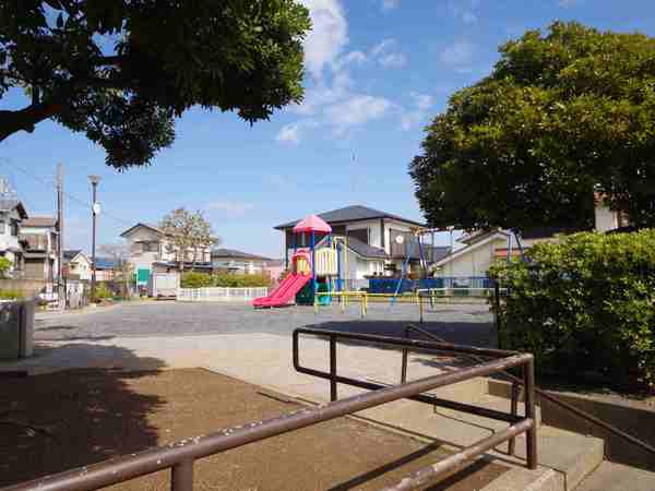 横浜市港南区下永谷２丁目の中古一戸建て(下永谷第四公園)