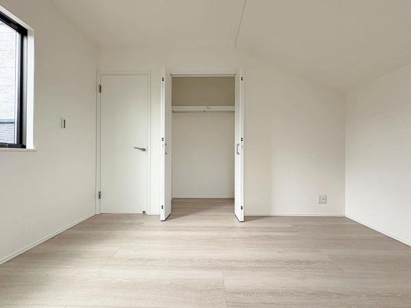 【2号棟】保土ヶ谷区新築戸建2台駐車可吹抜