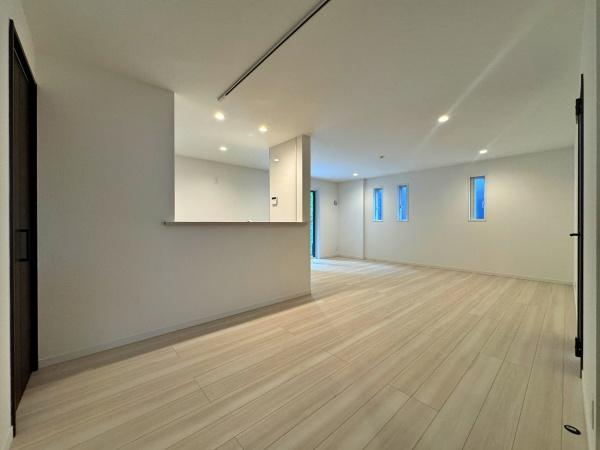 【A号棟】戸塚区新築戸建LDK19帖