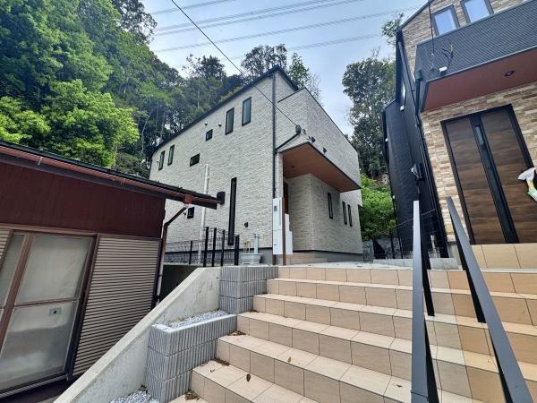 【A号棟】戸塚区新築戸建LDK19帖