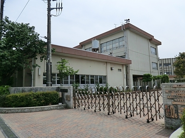 【B号棟】藤沢市新築戸建パントリー納戸(藤沢市立八松小学校)