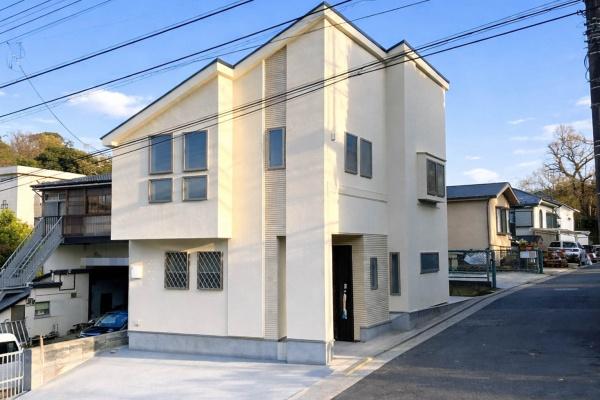港南区新築戸建南面バルコニー角地