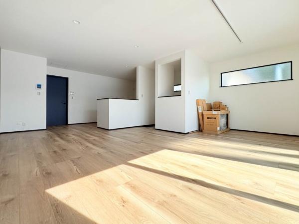 川崎市新築戸建　ビルドインガレージ　公園まで歩2分