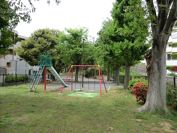 ハイツ向ヶ丘遊園【メゾネットペット飼育可】(三田第六公園)