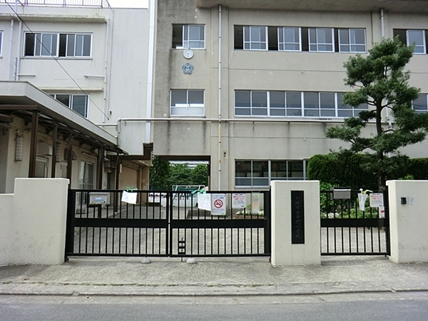 【A号棟】川崎市新築戸建ビルトイン車庫駅徒8分(川崎市立平間小学校)