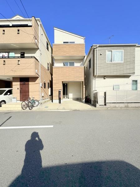 鶴見区新築戸建ビルトイン車庫LDK18帖以上