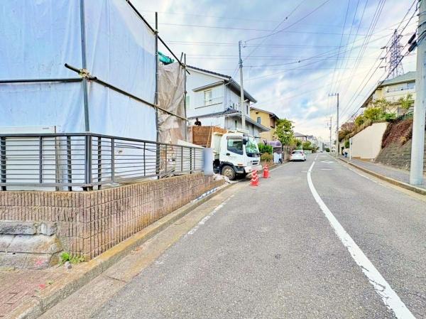 【1号棟】横浜市金沢区新築戸建　ビルドインガレージ付き