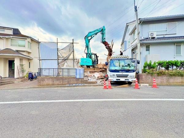 【1号棟】横浜市金沢区新築戸建　ビルドインガレージ付き