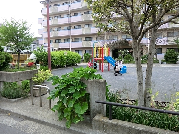 クリオ新横浜壱番館【南東向き新横浜駅歩6分】(篠原町ねむのき公園)