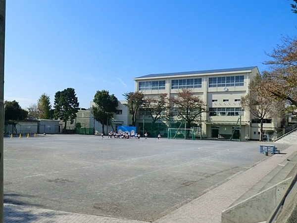 横浜市青葉区榎が丘の土地(横浜市立田奈小学校)