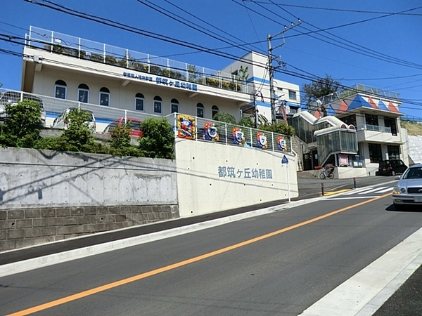 青葉区新築戸建カースペース並列4台カウンターキッチン(都筑ケ丘幼稚園)