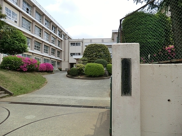 【C棟】寒川町新築戸建カースペース2台WIC吹抜(寒川町立旭が丘中学校)